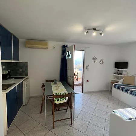 Christos Milos Отель типа 