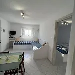 Christos Milos Frühstückspension 3*
