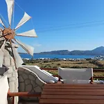 Christos Milos Bed & Breakfast 3*