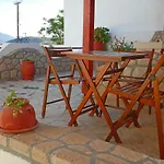 Christos Milos Bed & Breakfast 3*