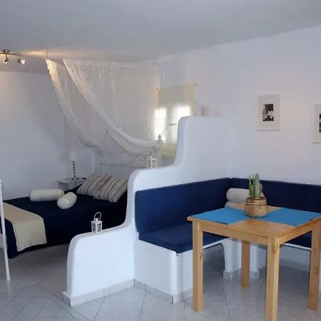 Christos Milos 3* Adamantas