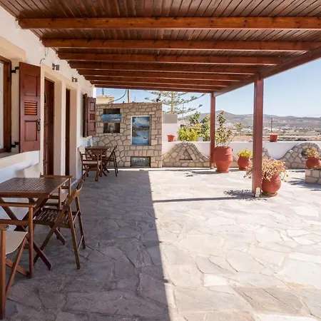 Christos Milos Bed & Breakfast 3*