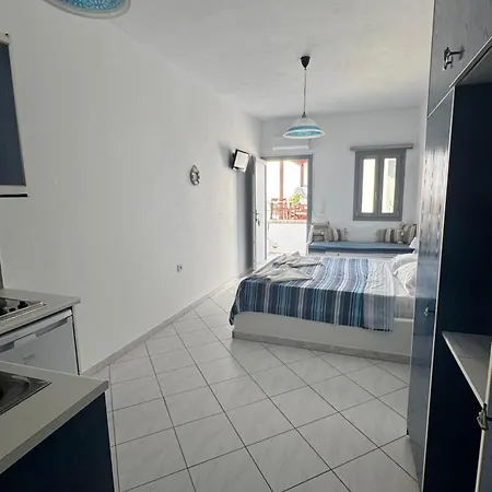 Bed & Breakfast Christos Milos Adamantas